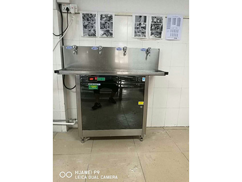 常平木伦小学饭堂饮水台